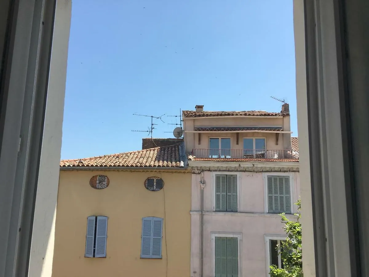 Sublime Studio Au Coeur Historique De Frejus Apartment