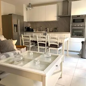 https://appartement-moderne-et-spacieux.fr-paris.fr